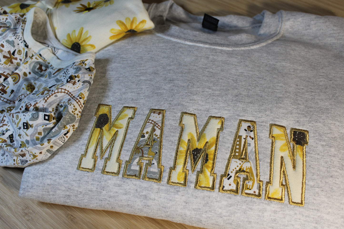 Keepsake Crewneck (Right Title)